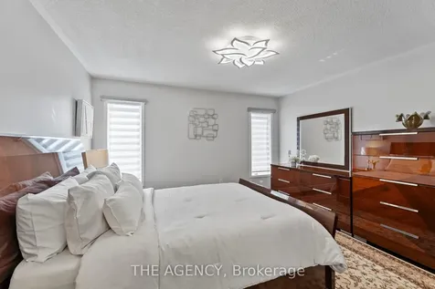 22 Herrell Avenue Barrie ON L4N 6T5