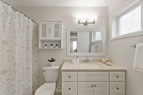 22 Herrell Avenue Barrie ON L4N 6T5