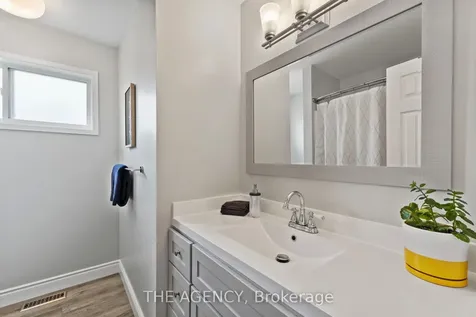 22 Herrell Avenue Barrie ON L4N 6T5