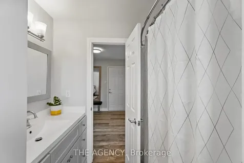 22 Herrell Avenue Barrie ON L4N 6T5