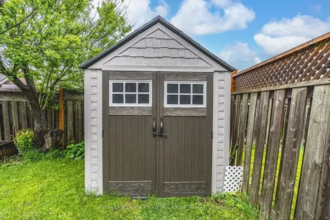 56 Rundle Crescent Barrie ON L4N 8E6