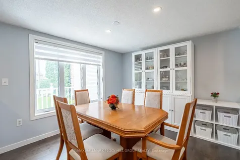 56 Rundle Crescent Barrie ON L4N 8E6