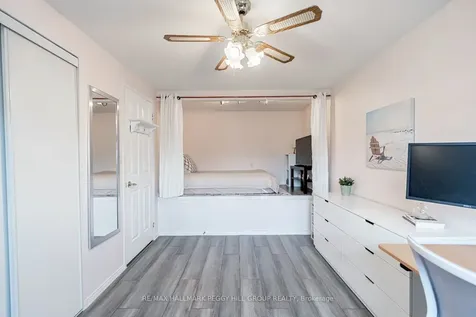 56 Rundle Crescent Barrie ON L4N 8E6