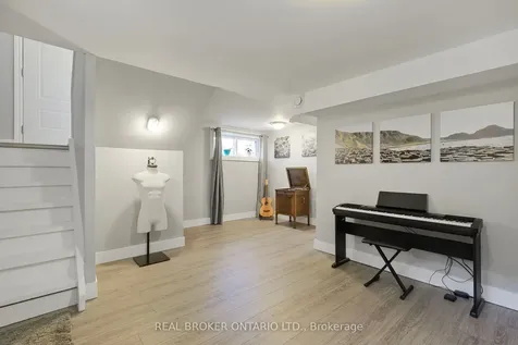 90 Johnson Street Barrie ON L4M 4R3