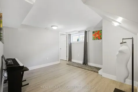 90 Johnson Street Barrie ON L4M 4R3