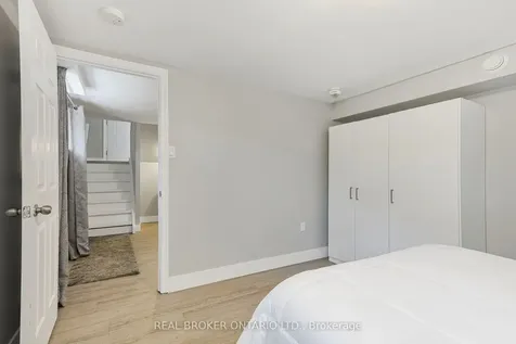 90 Johnson Street Barrie ON L4M 4R3