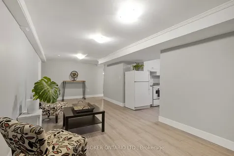 90 Johnson Street Barrie ON L4M 4R3