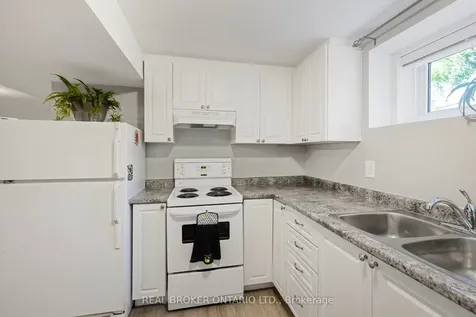 90 Johnson Street Barrie ON L4M 4R3