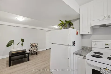 90 Johnson Street Barrie ON L4M 4R3