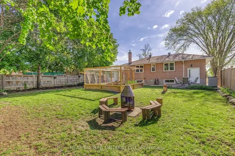 90 Johnson Street Barrie ON L4M 4R3