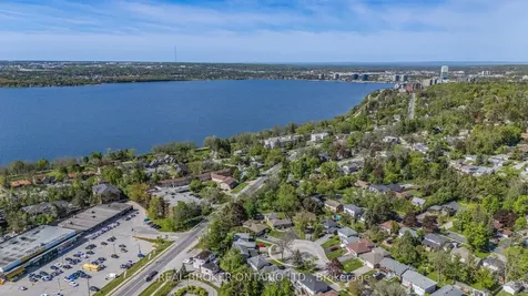 90 Johnson Street Barrie ON L4M 4R3