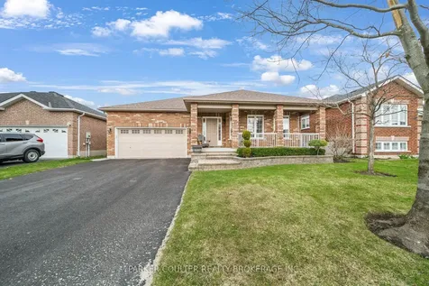 16 Player Drive Barrie ON L4M 6W1