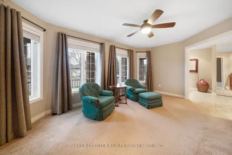 16 Player Drive Barrie ON L4M 6W1