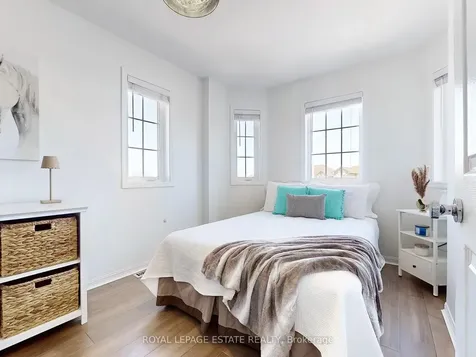 98 Hawthorne Crescent Barrie ON L4N 9Y9