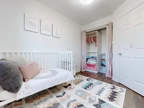 98 Hawthorne Crescent Barrie ON L4N 9Y9