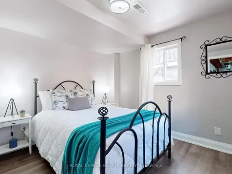 98 Hawthorne Crescent Barrie ON L4N 9Y9