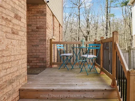 98 Hawthorne Crescent Barrie ON L4N 9Y9