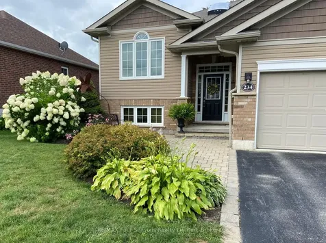 234 Dominion Drive Clearview ON L0M 1S0