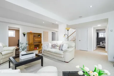 234 Dominion Drive Clearview ON L0M 1S0