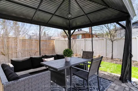 234 Dominion Drive Clearview ON L0M 1S0