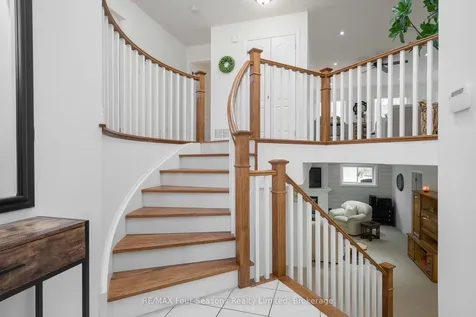 234 Dominion Drive Clearview ON L0M 1S0