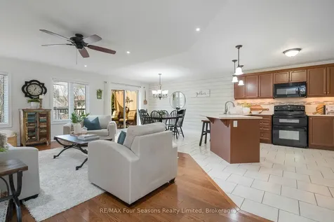 234 Dominion Drive Clearview ON L0M 1S0