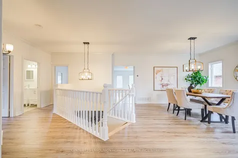 6 Callaway Court Barrie ON L4M 6V7