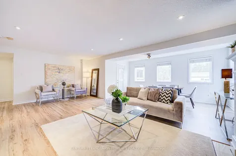 6 Callaway Court Barrie ON L4M 6V7