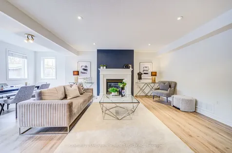 6 Callaway Court Barrie ON L4M 6V7