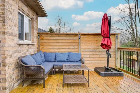 6 Callaway Court Barrie ON L4M 6V7