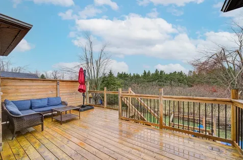 6 Callaway Court Barrie ON L4M 6V7