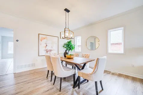 6 Callaway Court Barrie ON L4M 6V7