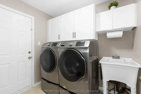 20 Bear Creek Drive Barrie ON L4N 9M6