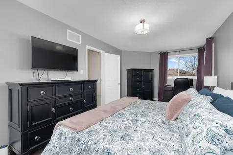 20 Bear Creek Drive Barrie ON L4N 9M6