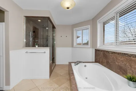 20 Bear Creek Drive Barrie ON L4N 9M6