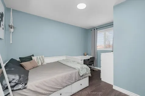 20 Bear Creek Drive Barrie ON L4N 9M6