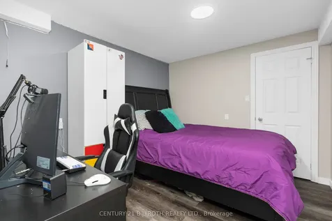 20 Bear Creek Drive Barrie ON L4N 9M6