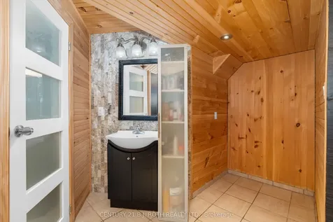 20 Bear Creek Drive Barrie ON L4N 9M6