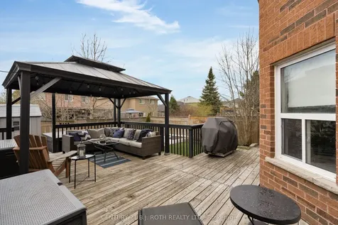 20 Bear Creek Drive Barrie ON L4N 9M6