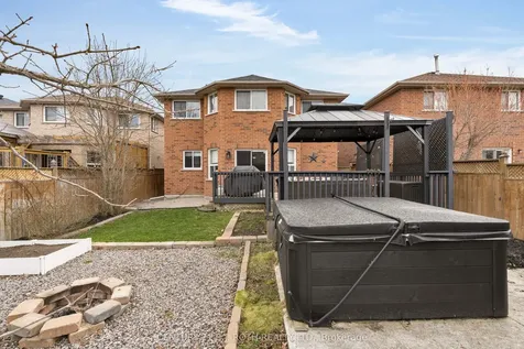 20 Bear Creek Drive Barrie ON L4N 9M6