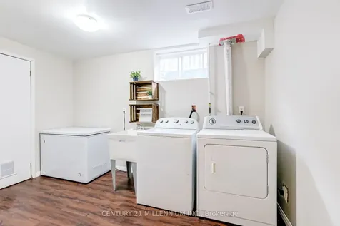 54 Arthur Avenue Barrie ON L4M 6H5