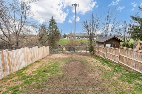 54 Arthur Avenue Barrie ON L4M 6H5