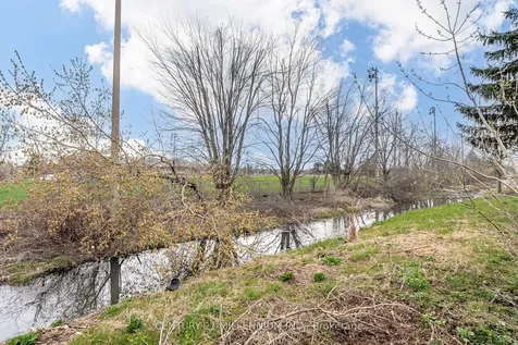 54 Arthur Avenue Barrie ON L4M 6H5