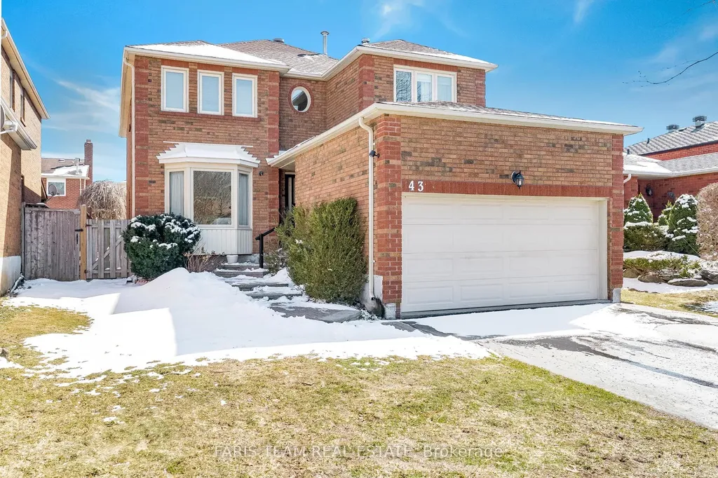43 Mcdougall Drive Barrie ON L4N 7H7