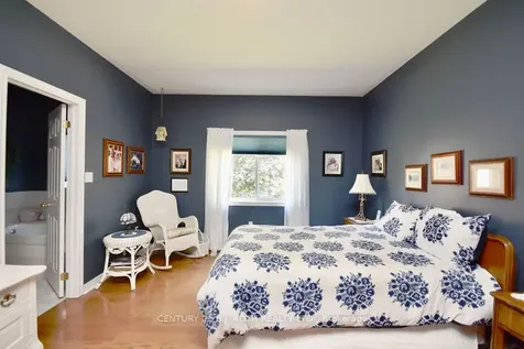 263 Dock Road Barrie ON L4N 0L3