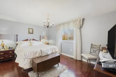 7 Coles Street Barrie ON L4N 5W5