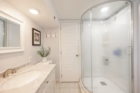 17a Cundles Road E Barrie ON L4M 5L1