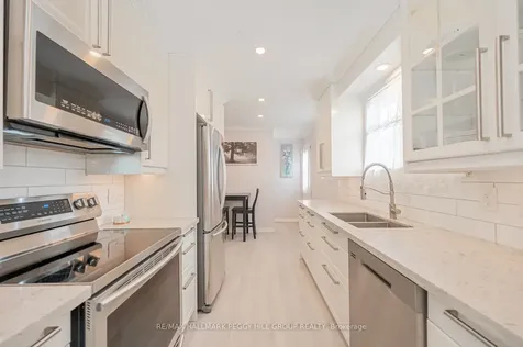 17a Cundles Road E Barrie ON L4M 5L1