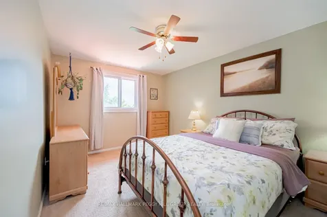 17a Cundles Road E Barrie ON L4M 5L1