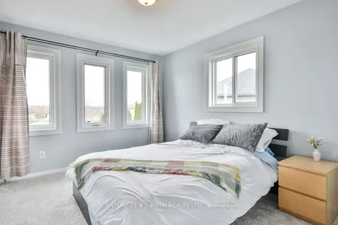 26 Tunbridge Road Barrie ON L4M 6S8